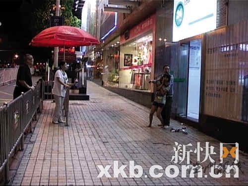 女警擊斃劫匪系首次朝人開(kāi)槍 曾只在靶場(chǎng)練手