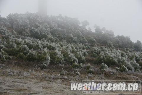 強(qiáng)冷空氣襲貴州 威寧等地現(xiàn)凝凍及降雪天氣
