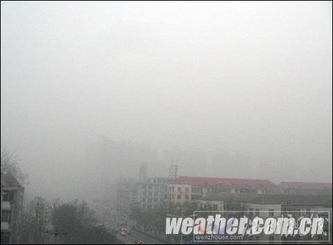 河北霧霾持續(xù) 今日開(kāi)始降雪拉開(kāi)序幕