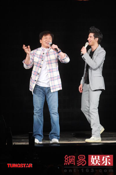 王力宏紅磡演唱會(huì)成龍助陣