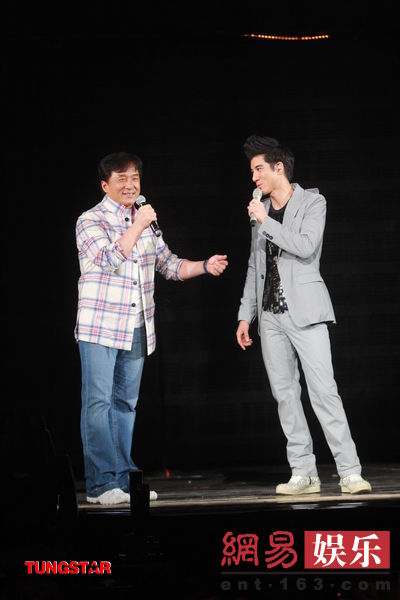王力宏紅磡演唱會(huì)成龍助陣