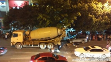 南寧市區(qū)望州南路車(chē)禍