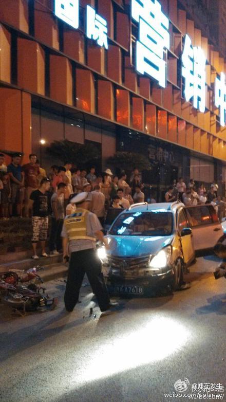 鄭州京廣路附近車(chē)禍