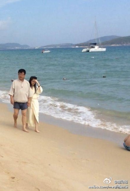經(jīng)濟學家金巖石承認出軌