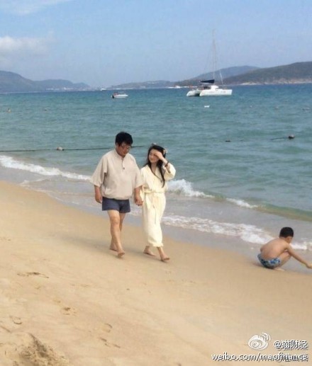 經(jīng)濟學家金巖石承認出軌