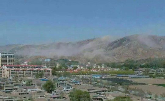甘肅臨洮縣地震好像地動(dòng)山搖