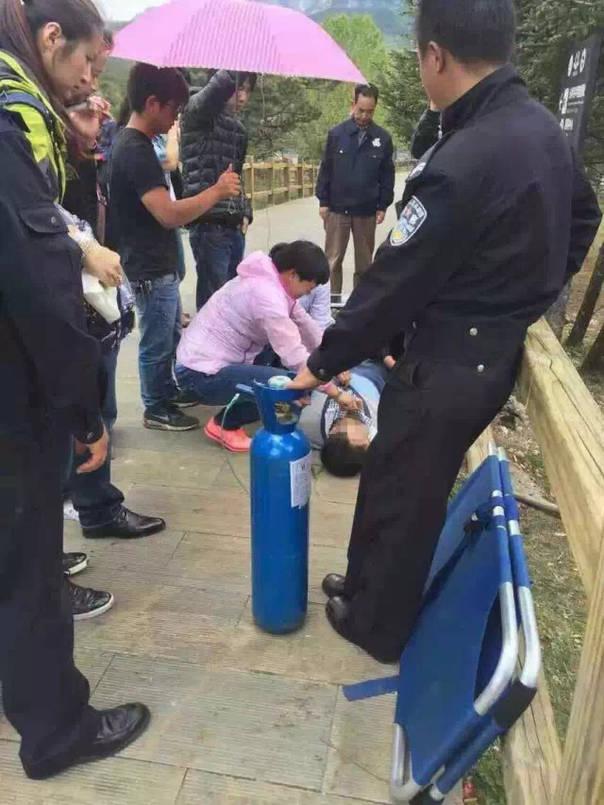 麗江導(dǎo)游突然死亡
