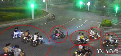 廣東飆車(chē)黨持刀槍