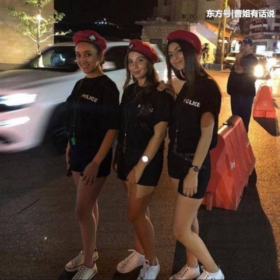女警穿熱褲執(zhí)勤